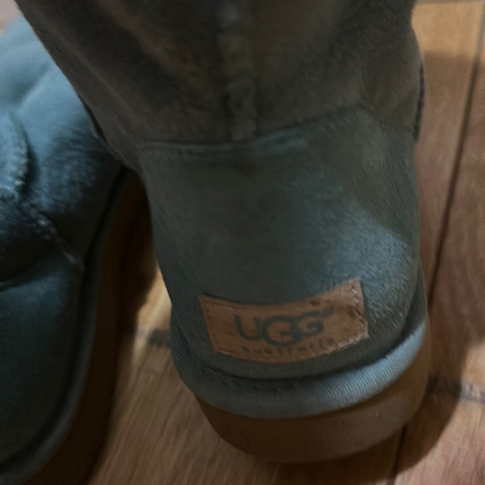 Ugg boots teal with fuzzy lining mid calf length
